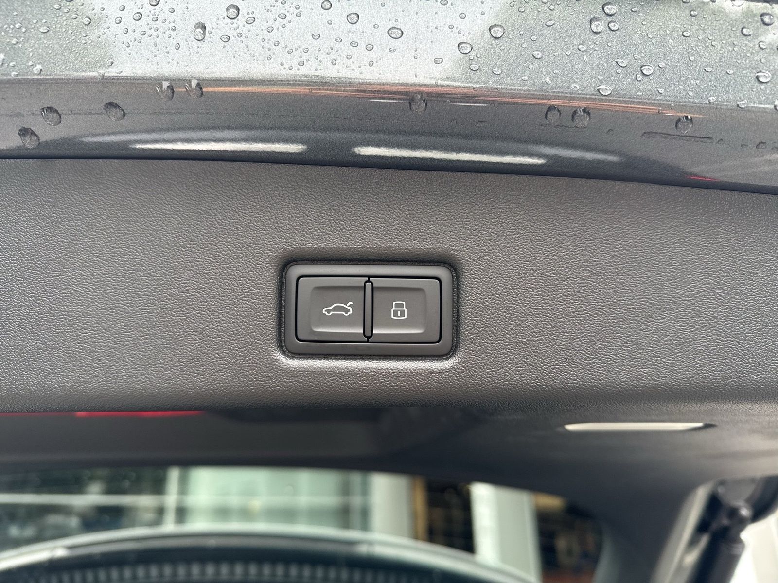 Fahrzeugabbildung Audi Q5 SUV TDI quattro 220 kW S tronic Matrix TechPr - mit KI generiert/bearbeitet