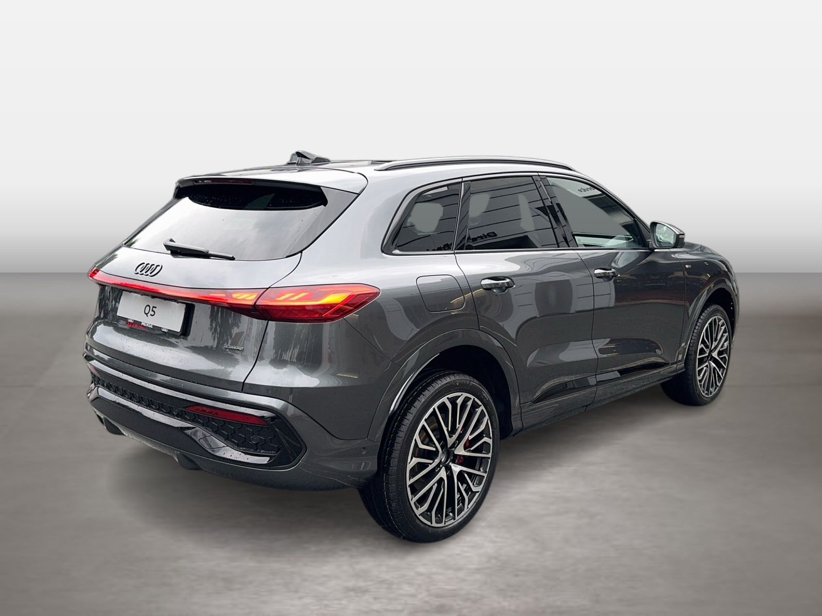 Fahrzeugabbildung Audi Q5 SUV TDI quattro 220 kW S tronic Matrix TechPr - mit KI generiert/bearbeitet