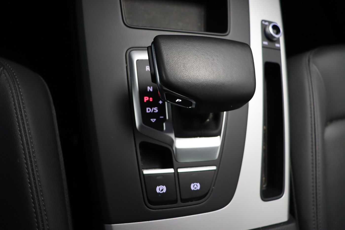 Fahrzeugabbildung Audi Q5 50 TFSI e quattro S tronic advanced AHK Pano