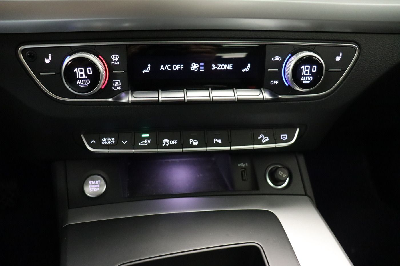 Fahrzeugabbildung Audi Q5 50 TFSI e quattro S tronic advanced AHK Pano