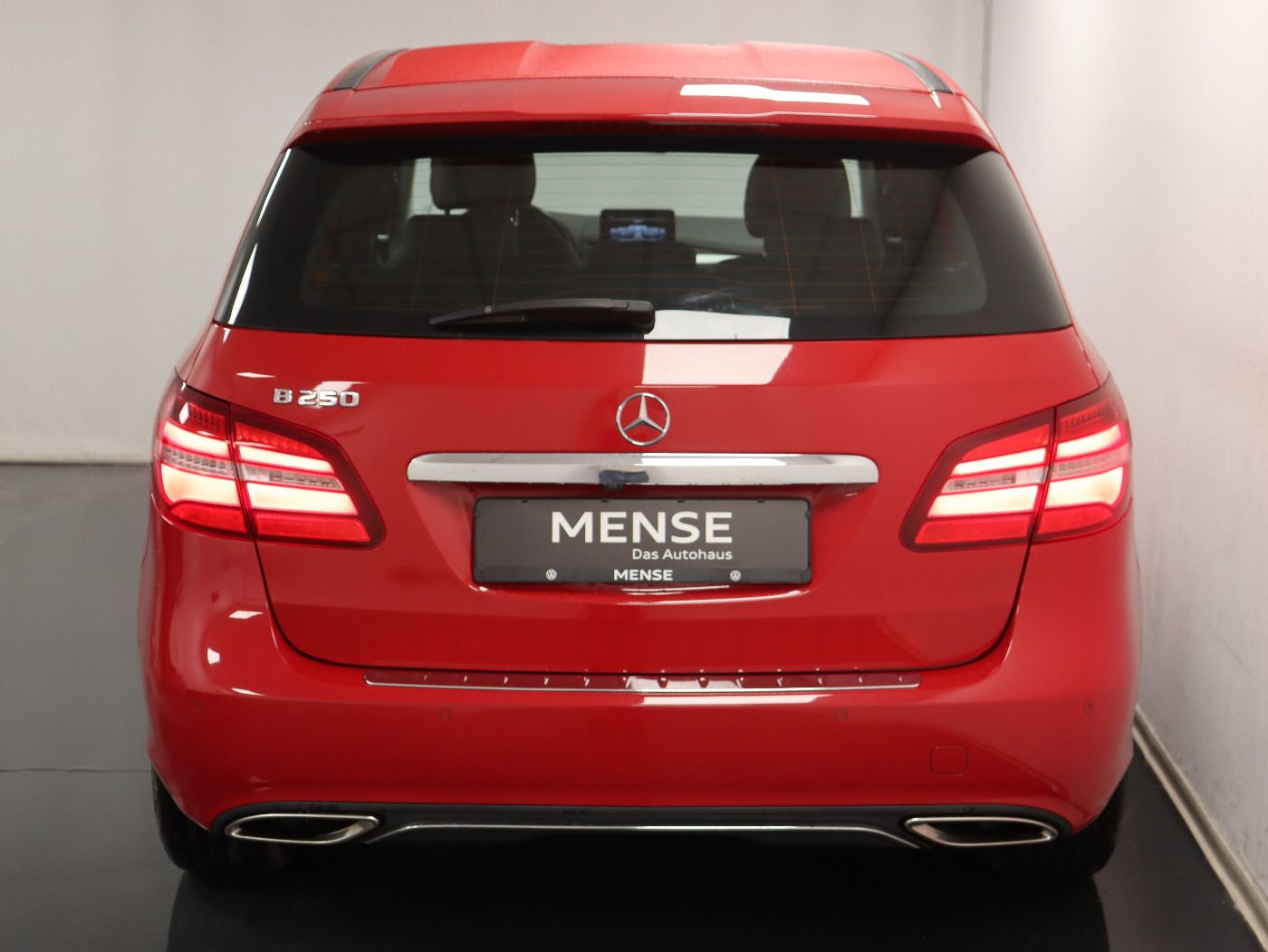 Fahrzeug autohaus mense Fahrzeugabbildung Mercedes-Benz B 250 Style Automatik LED|Navi|Facelift|Fernlich - mit KI generiert/bearbeitet