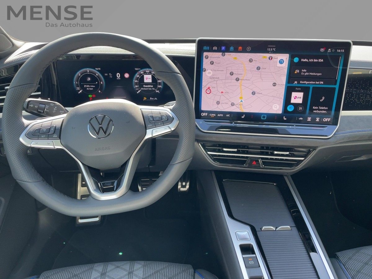 Fahrzeug autohaus mense Fahrzeugabbildung Volkswagen Passat R-Line 2.0 l TDI 4MOTION DSG AHK Nav Pano - mit KI generiert/bearbeitet