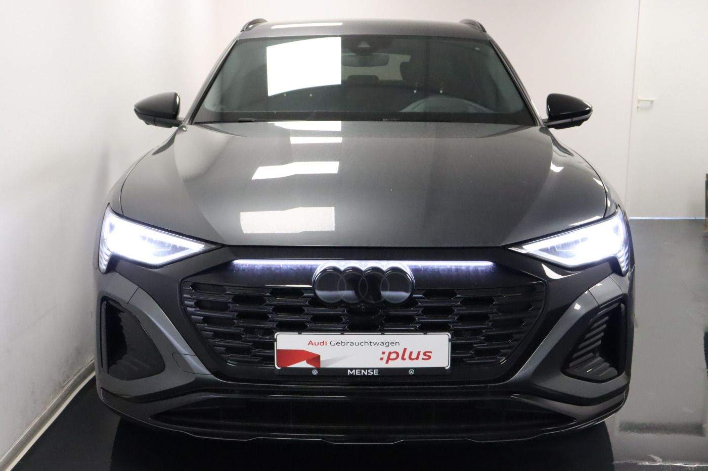 Fahrzeugabbildung Audi Q8 e-tron Sportback 55 quattro S line |AHK|Luft