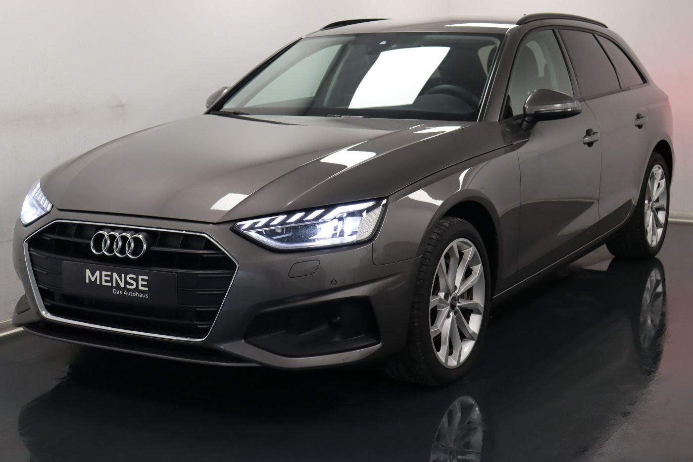 Fahrzeugabbildung Audi A4 Avant 40 TDI S tronic |Matrix|Navi|ACC|SHZG