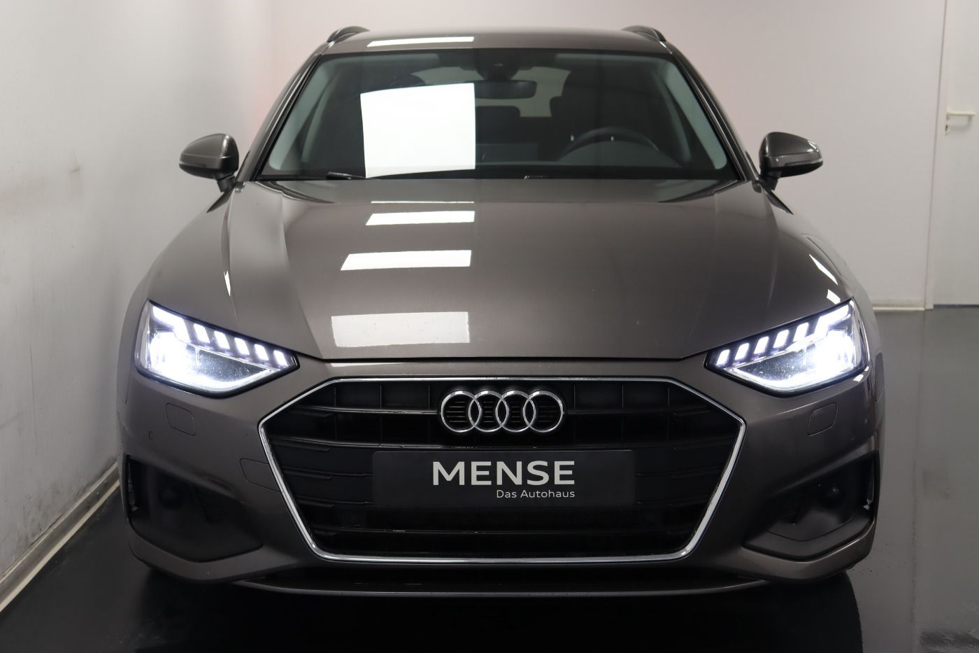 Fahrzeugabbildung Audi A4 Avant 40 TDI S tronic |Matrix|Navi|ACC|SHZG