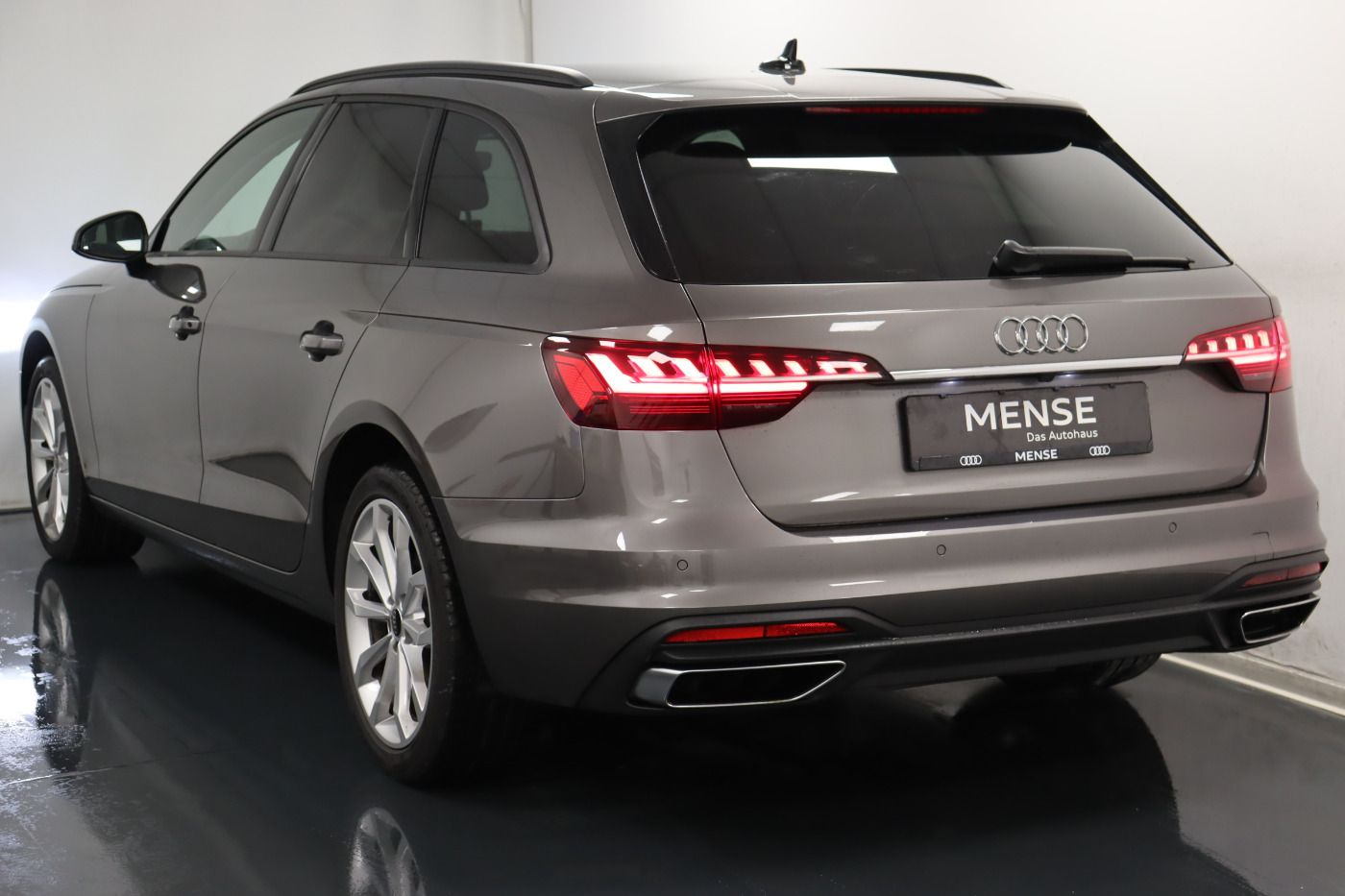 Fahrzeugabbildung Audi A4 Avant 40 TDI S tronic |Matrix|Navi|ACC|SHZG