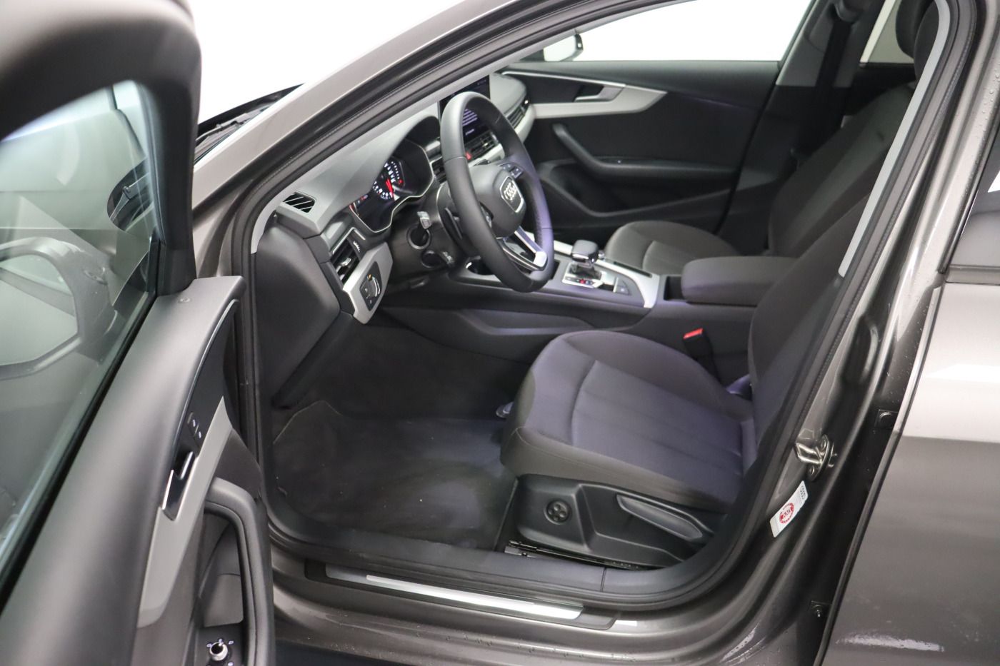 Fahrzeugabbildung Audi A4 Avant 40 TDI S tronic |Matrix|Navi|ACC|SHZG
