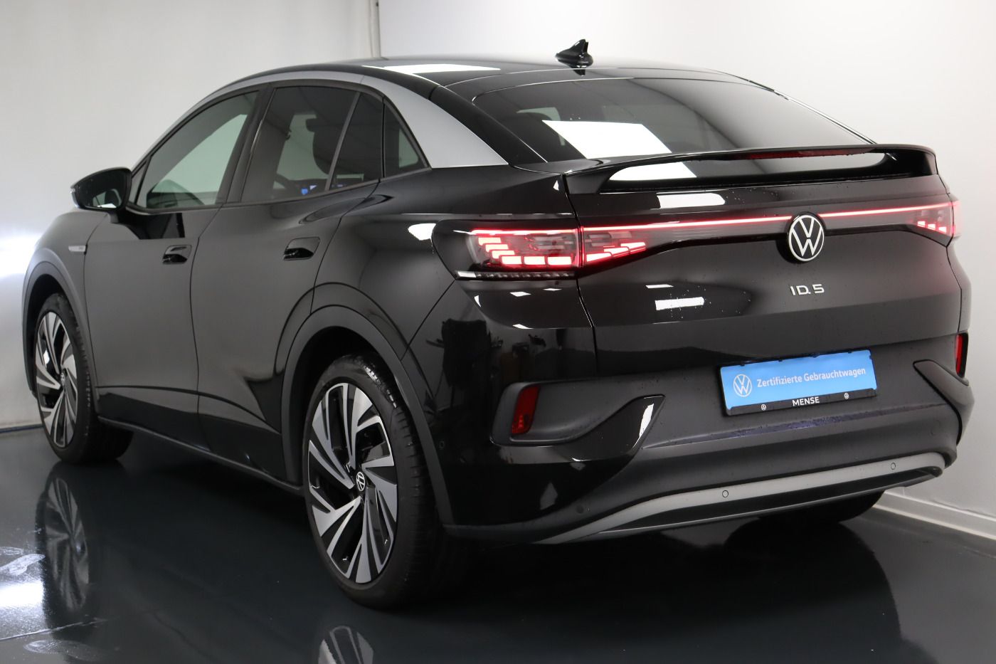Fahrzeugabbildung Volkswagen ID.5 Pro Performance |AHK|CarPlay|MATRIX|LM|SHZG