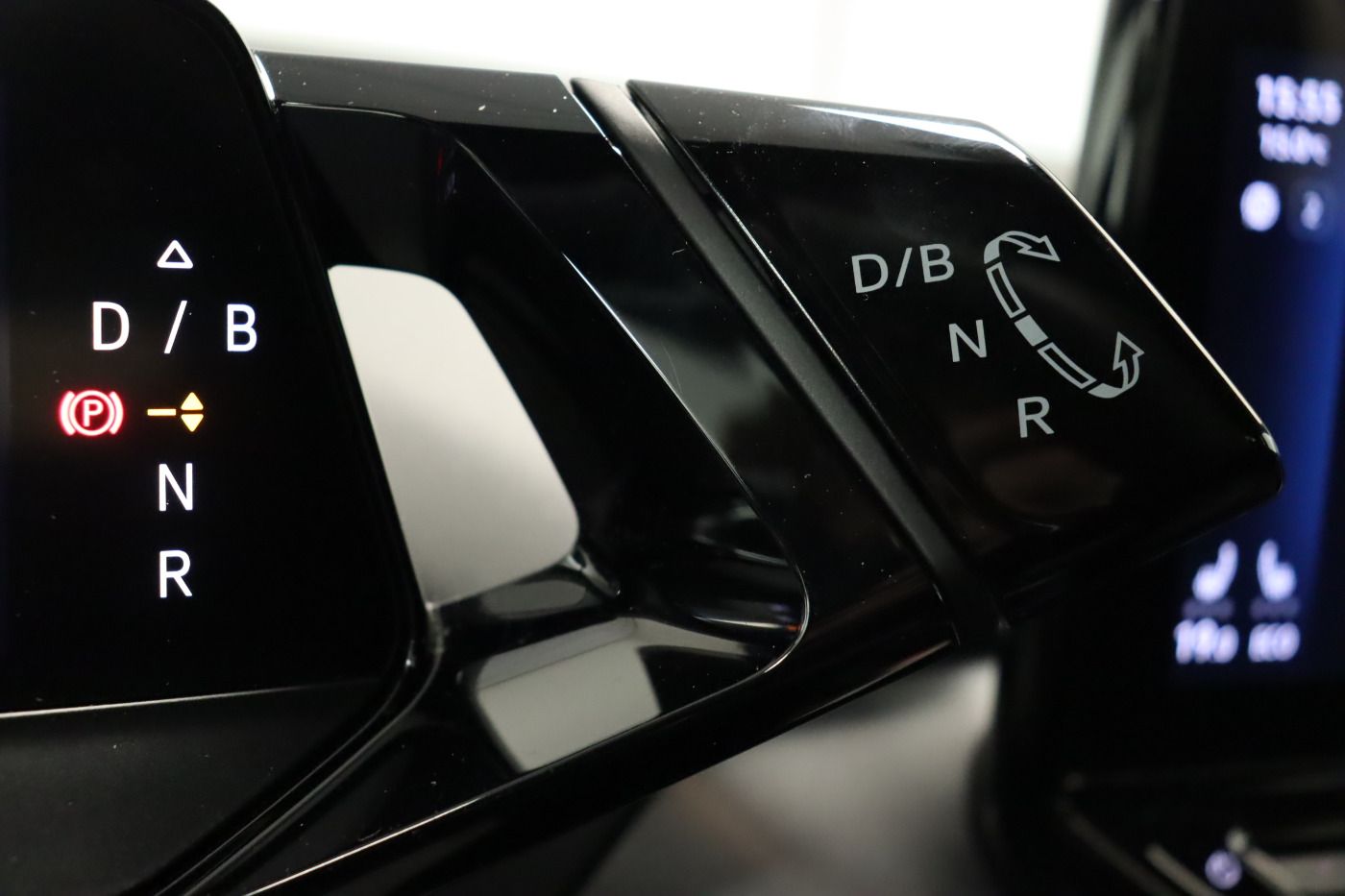Fahrzeugabbildung Volkswagen ID.4 Pro Performance |ACC|LM|Sport|3xKlima|Sound