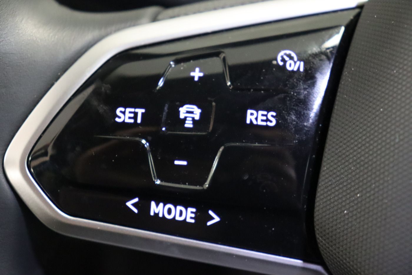 Fahrzeugabbildung Volkswagen ID.4 Pro Performance |ACC|LM|Sport|3xKlima|Sound