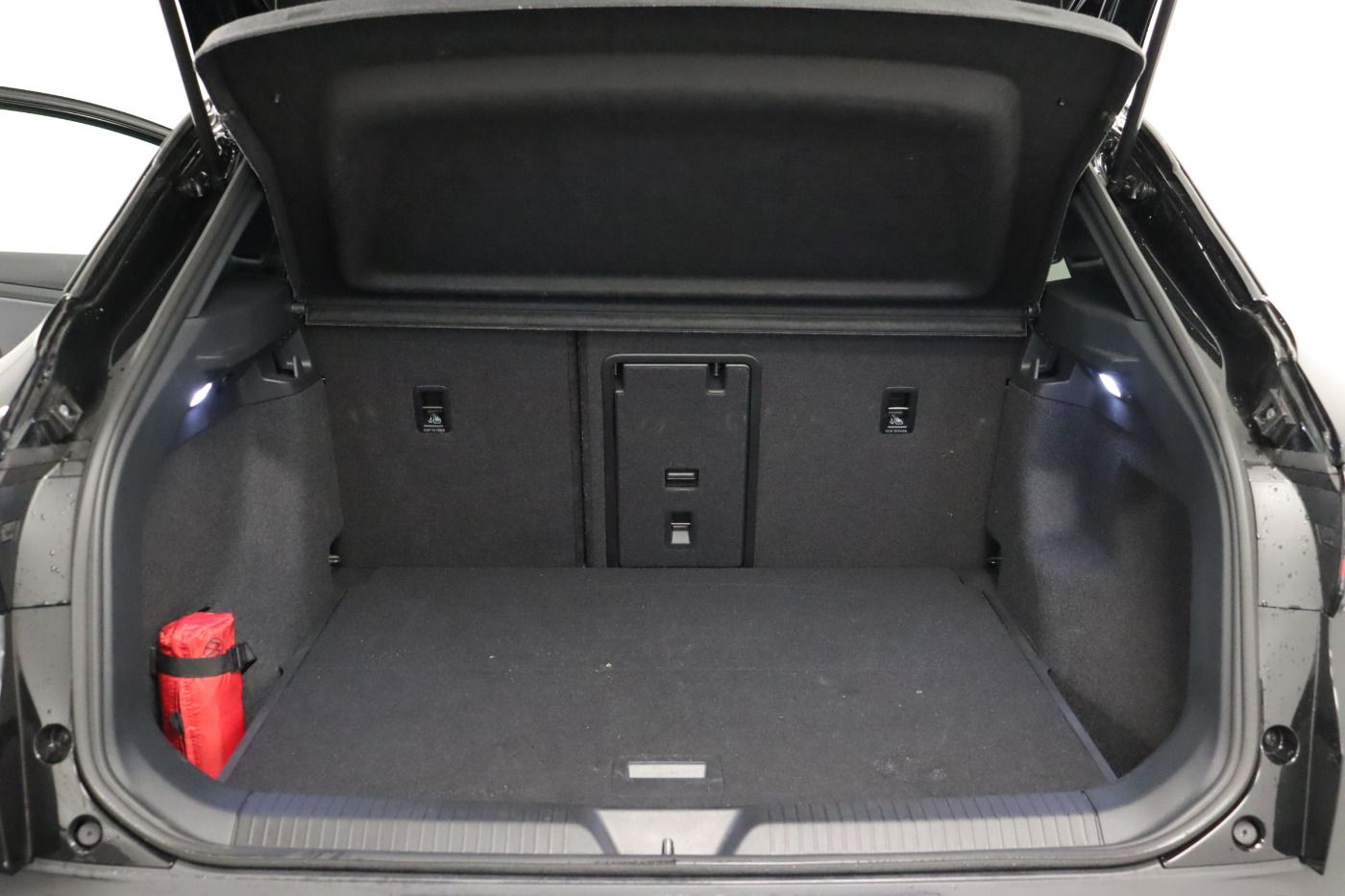 Fahrzeugabbildung Volkswagen ID.4 Pro Performance |ACC|LM|Sport|3xKlima|Sound