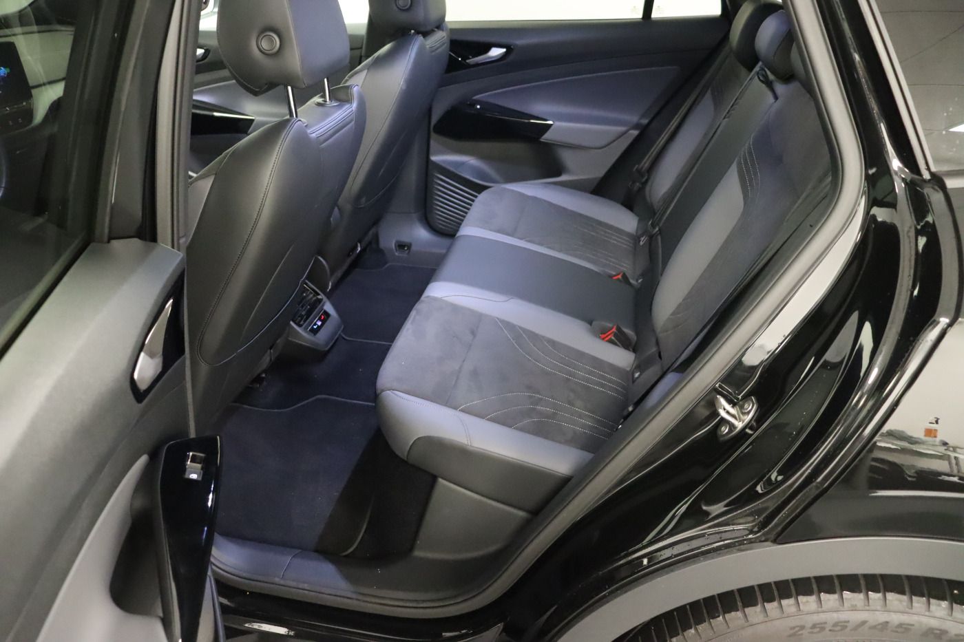Fahrzeugabbildung Volkswagen ID.4 Pro Performance |ACC|LM|Sport|3xKlima|Sound