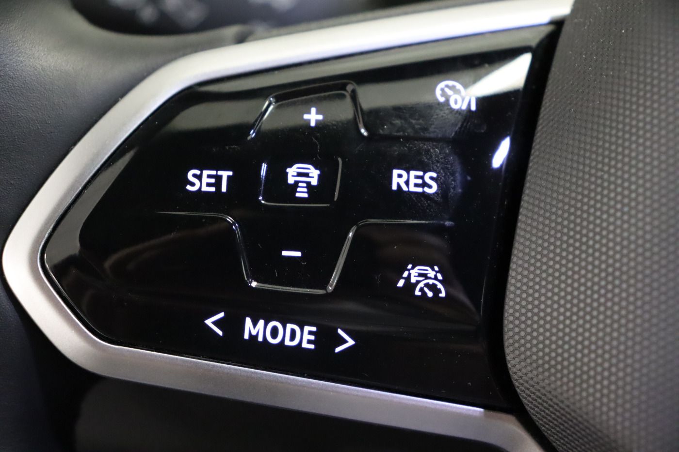 Fahrzeugabbildung Volkswagen ID.4 Pro Performance |AHK|ACC|CarPlay|LM|el.Heck