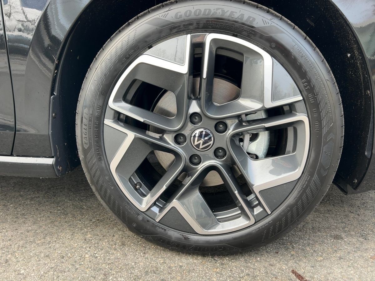 Fahrzeugabbildung Volkswagen Passat Elegance TDI AHK 360° Nav Keyless eKlappe