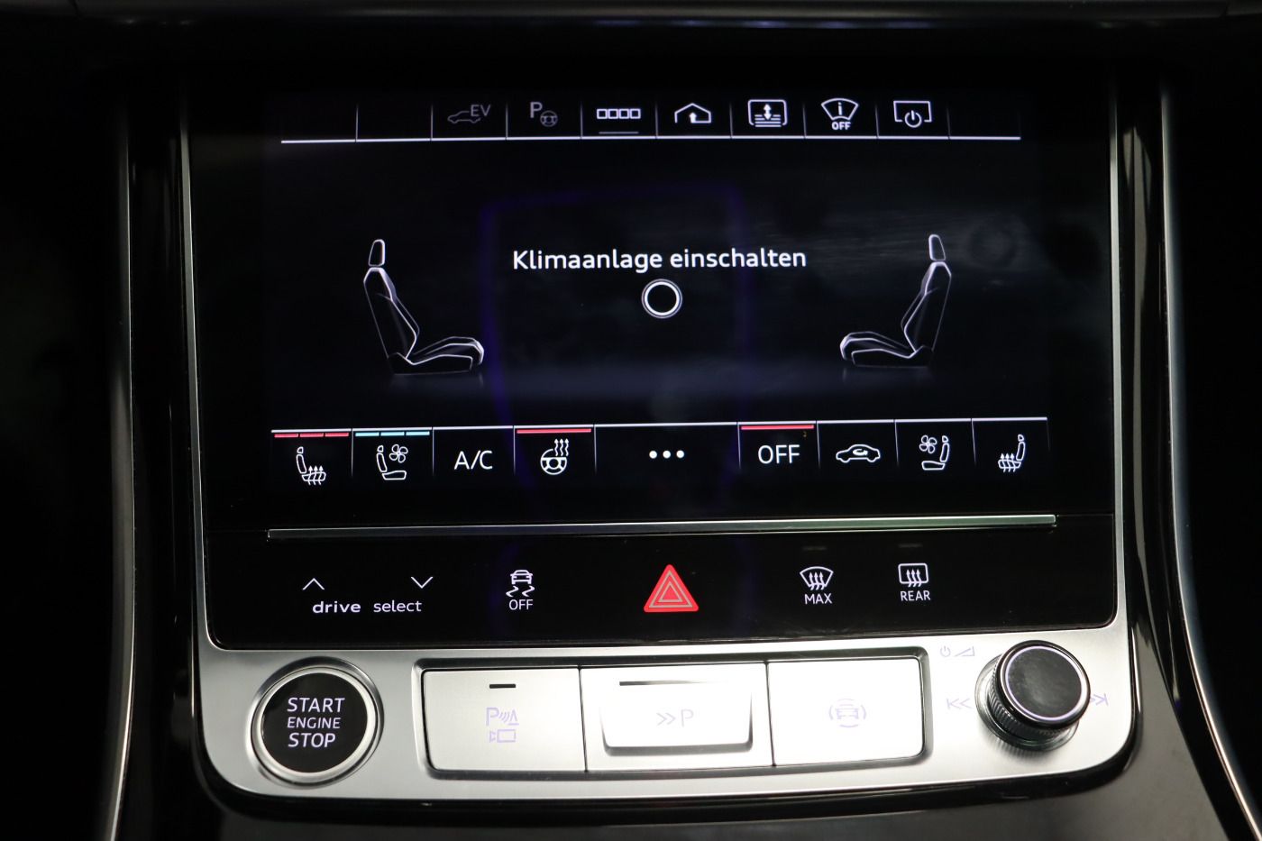 Fahrzeugabbildung Audi A8 lang 60 TFSI e quattro S line |Matrix|Luft|LM