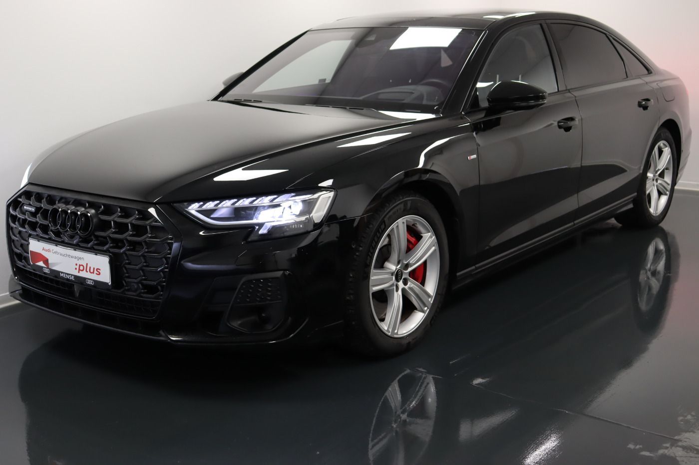 Fahrzeugabbildung Audi A8 lang 60 TFSI e quattro S line |Matrix|Luft|LM