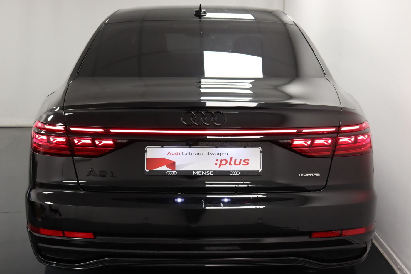 Fahrzeugabbildung Audi A8 lang 60 TFSI e quattro S line |Matrix|Luft|LM