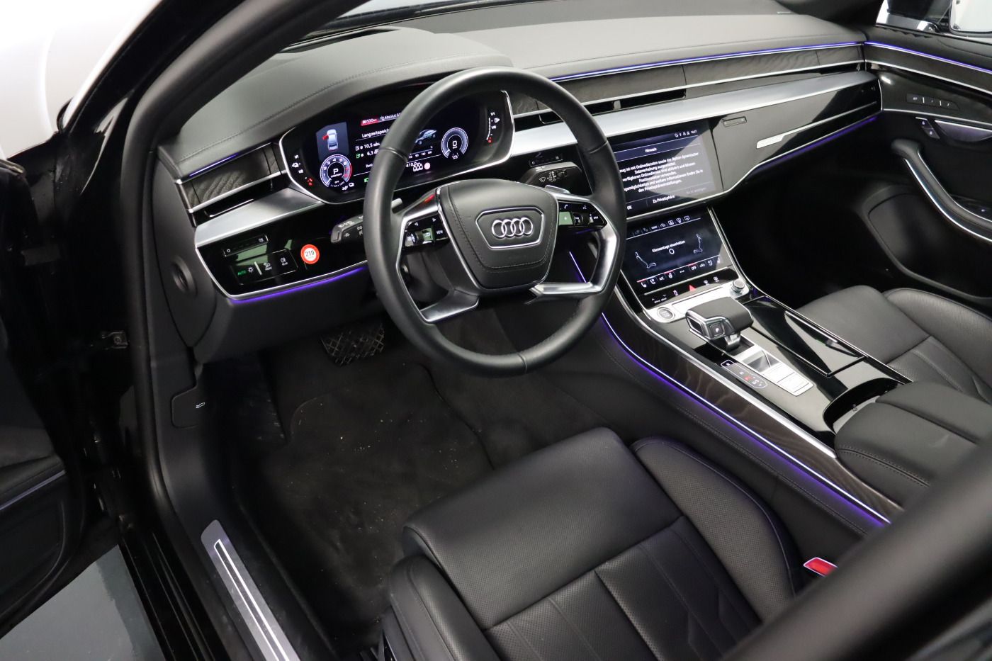 Fahrzeugabbildung Audi A8 lang 60 TFSI e quattro S line |Matrix|Luft|LM