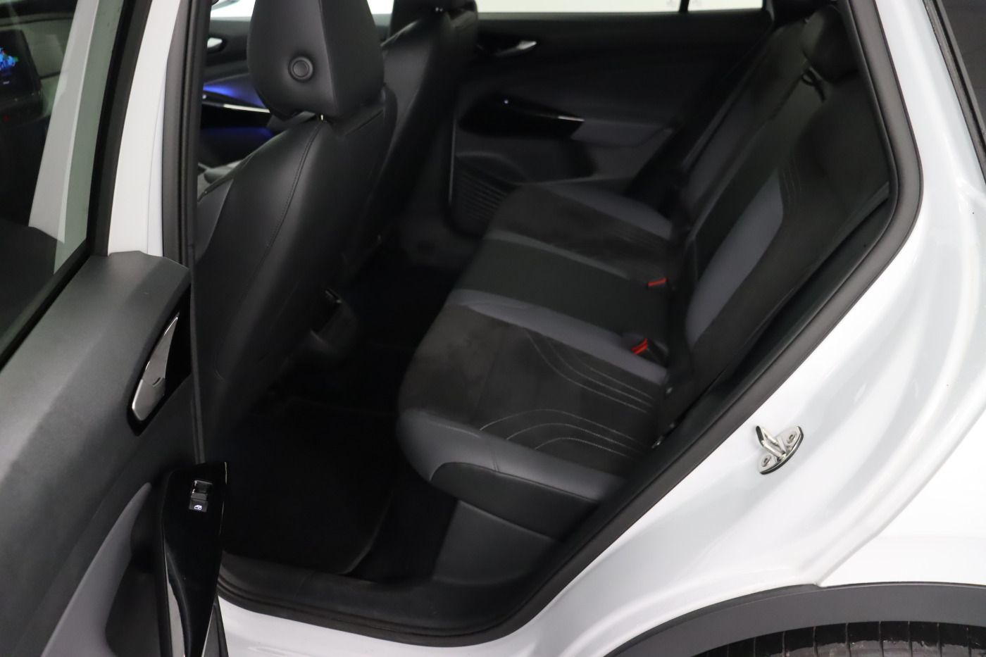 Fahrzeugabbildung Volkswagen ID.4 Pro Performance |AHK|CarPlay|MATRIX|LM|SHZG