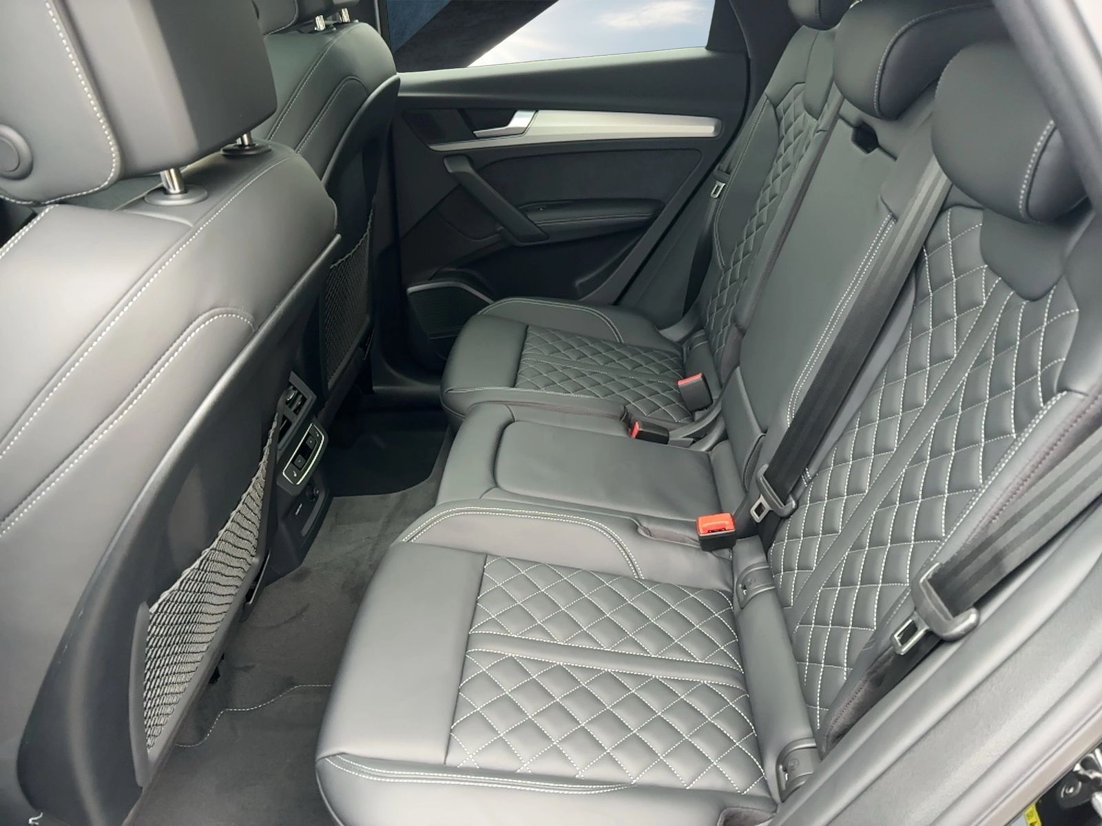 Fahrzeugabbildung Audi Q5 Sportback S line 40 TDI quattro S tronic |AHK