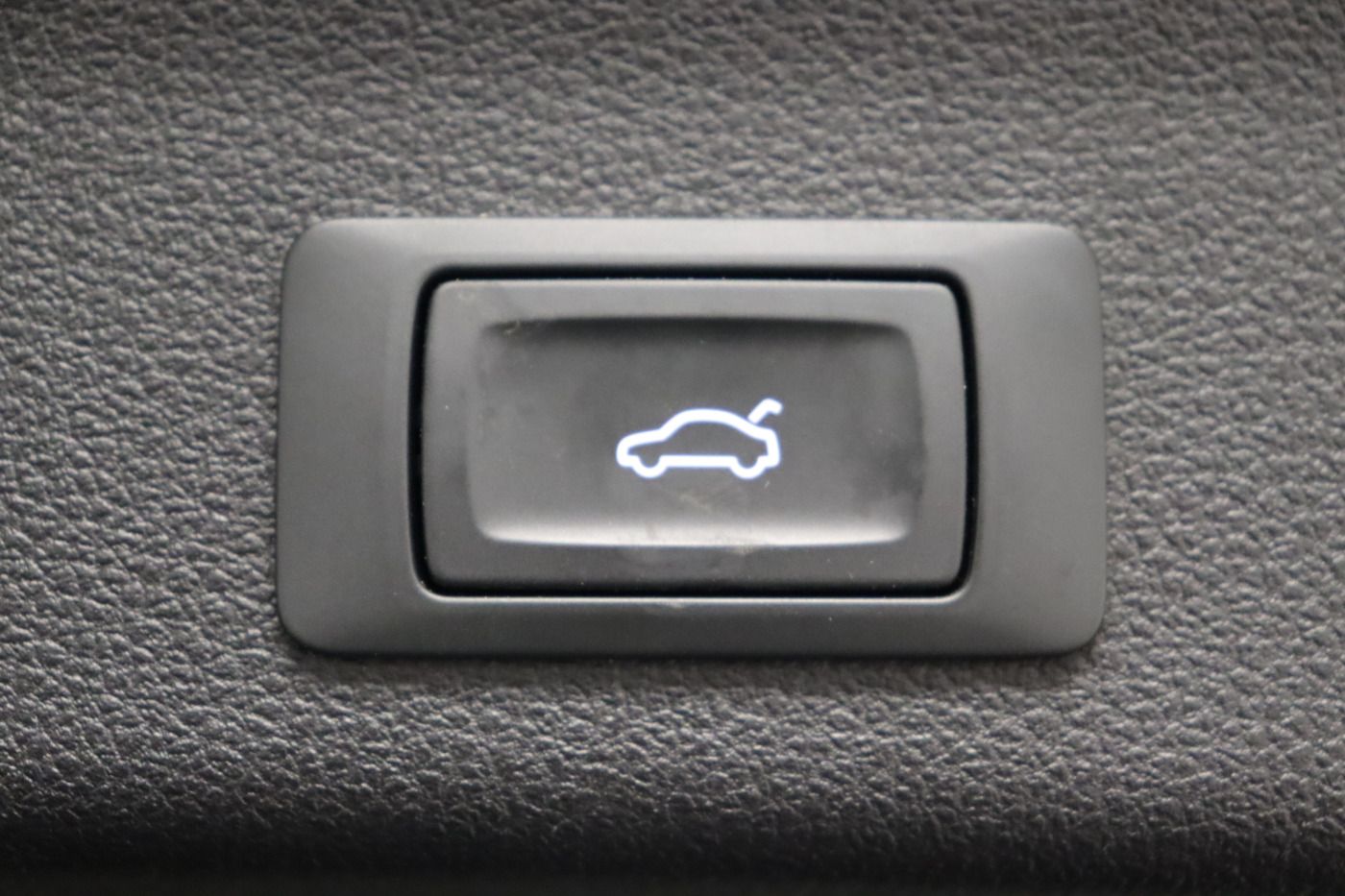 Fahrzeugabbildung Audi A6 Avant 45 TDI quattro tiptronic S line |AHK|LM
