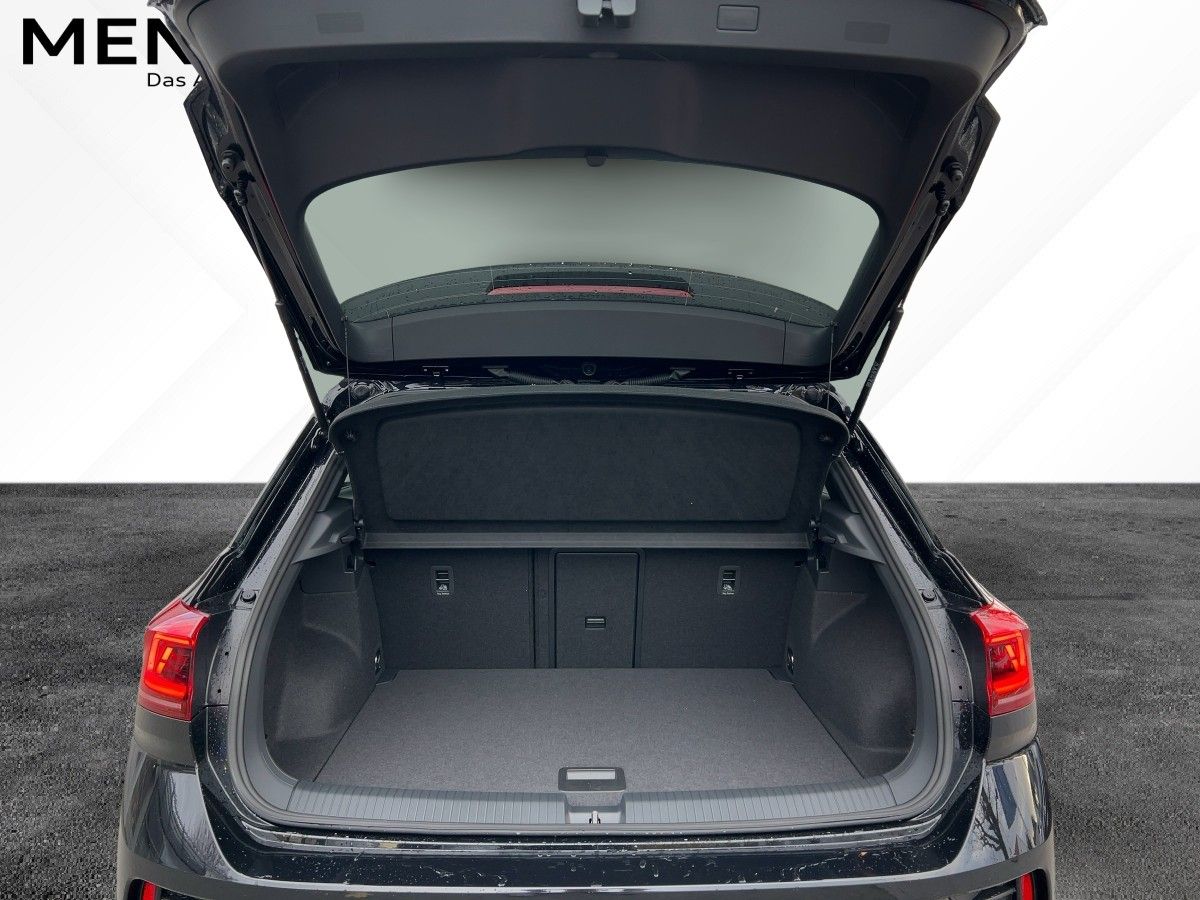 Fahrzeugabbildung Volkswagen T-Roc 1.5 TSI DSG R-Line AHK BlackStyle DCC Nav
