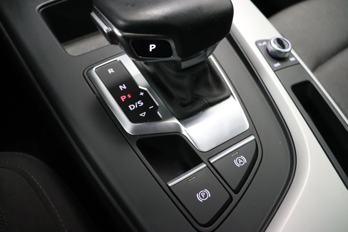 Fahrzeugabbildung Audi A4 allroad 45 TFSI quattro S tronic |Pano|FLA|LM