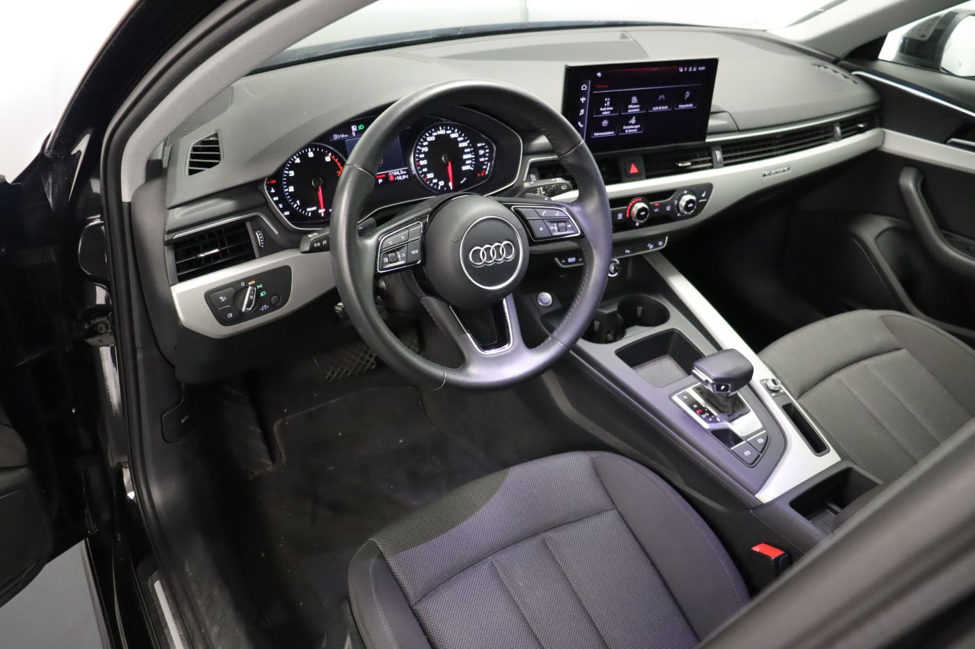 Fahrzeugabbildung Audi A4 allroad 45 TFSI quattro S tronic |Pano|FLA|LM