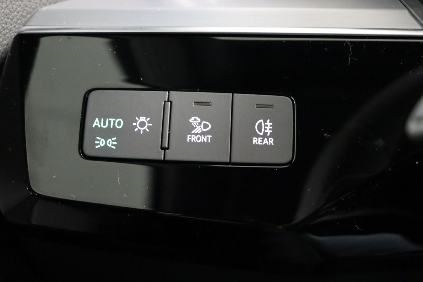 Fahrzeugabbildung Audi Q8 e-tron Sportback 55 quattro S line |Matrix
