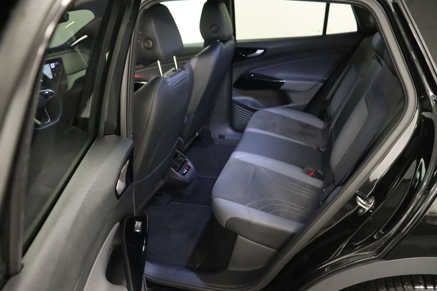 Fahrzeugabbildung Volkswagen ID.4 Pro Performance |AHK|WPumpe|CarPlay|MATRIX