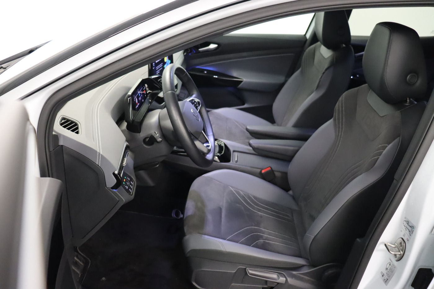 Fahrzeugabbildung Volkswagen ID.4 Pro Performance |AHK|Matrix|ACC|CarPlay|LM