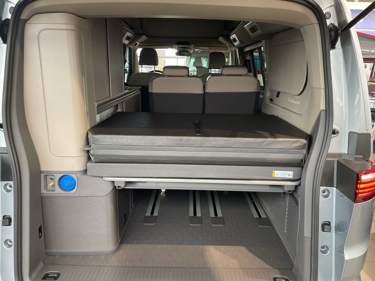 Fahrzeugabbildung Volkswagen T7 California Coast 2.0 l TDI 110 kW 7-Gang-DSG