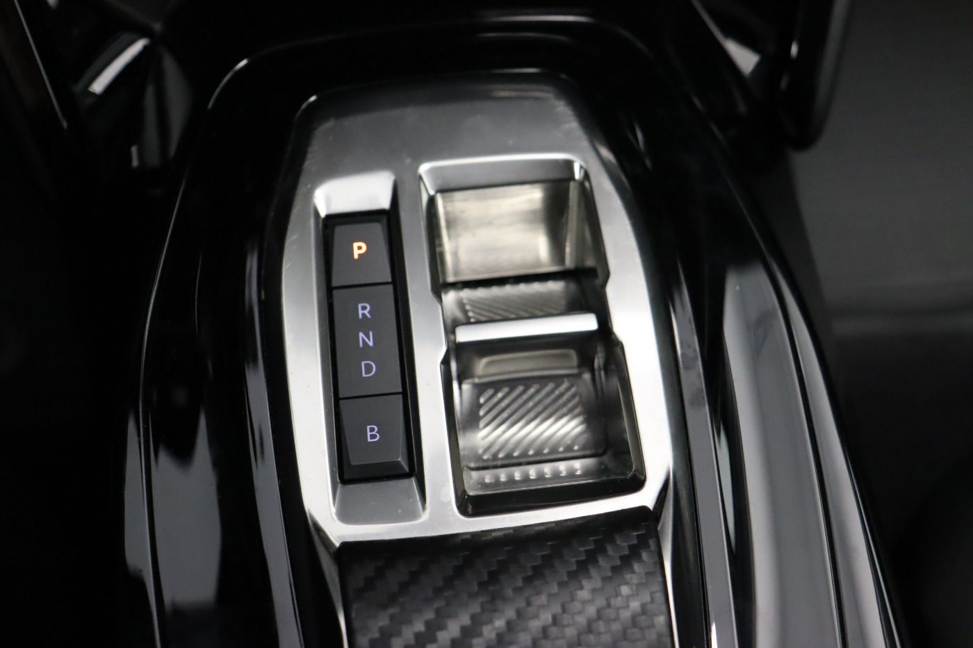 Fahrzeugabbildung Peugeot e-208 Allure Pack |KAM