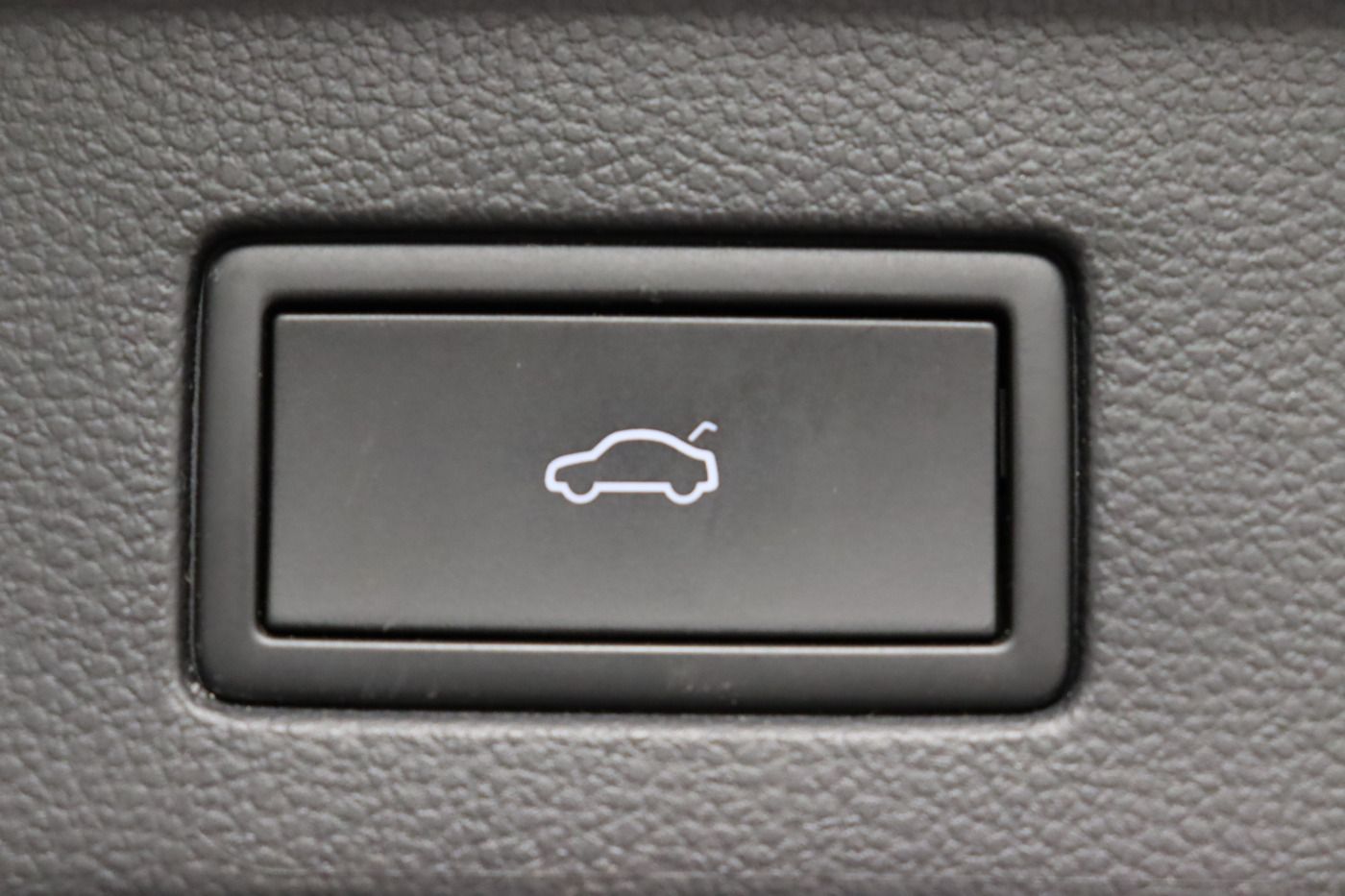 Fahrzeugabbildung Volkswagen Arteon Shooting Brake 2.0 TDI 4Motion DSG R-Line
