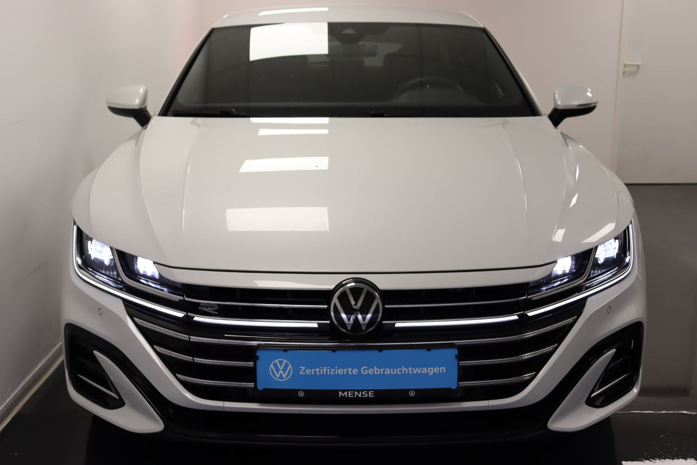 Fahrzeugabbildung Volkswagen Arteon Shooting Brake 2.0 TDI 4Motion DSG R-Line