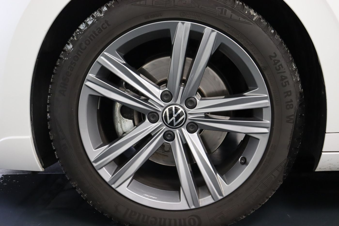 Fahrzeugabbildung Volkswagen Arteon Shooting Brake 2.0 TDI 4Motion DSG R-Line