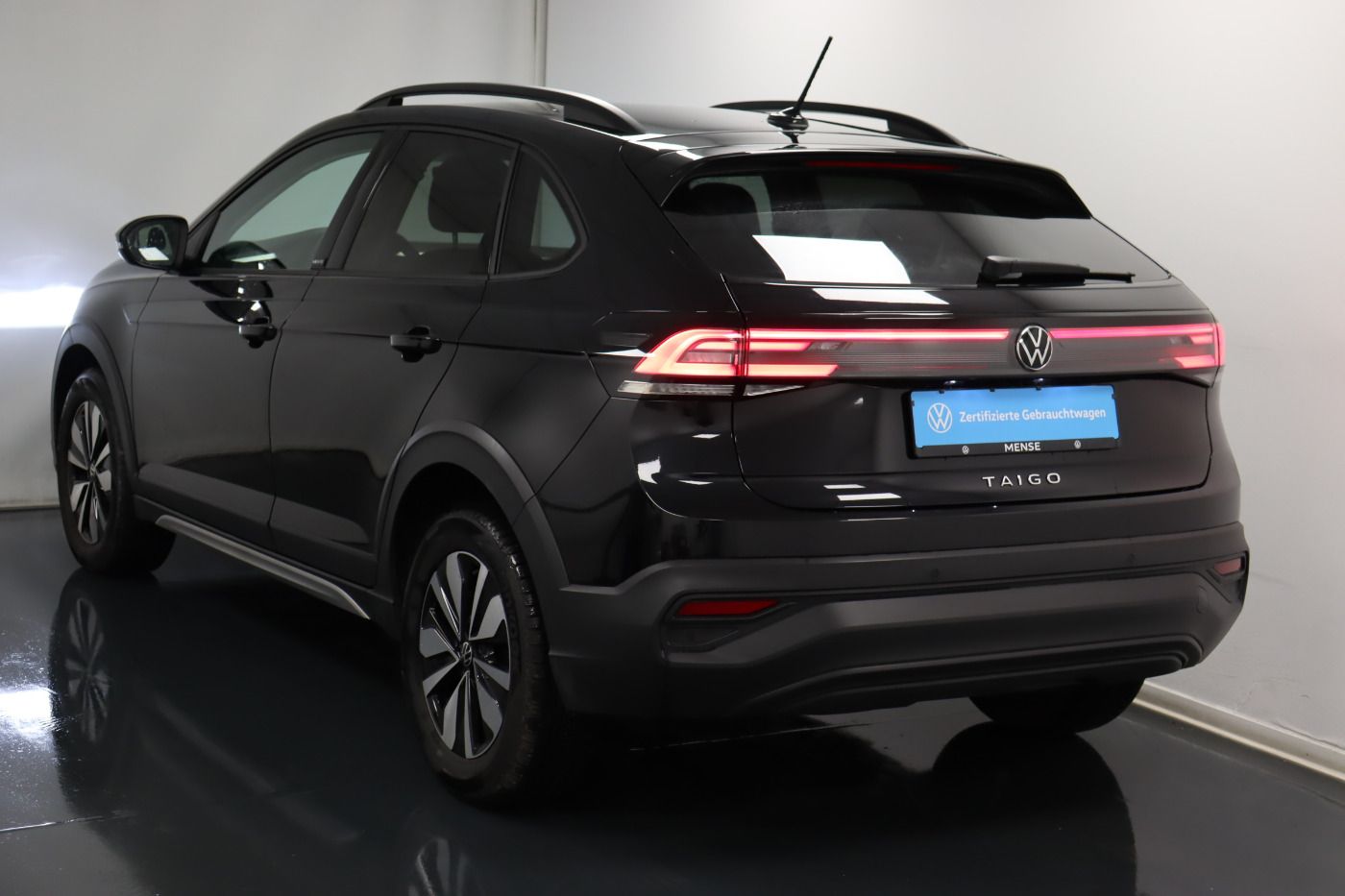 Fahrzeugabbildung Volkswagen Taigo 1.0 TSI MOVE |FLA|CarPlay|KlimaA|SHZG|PDC