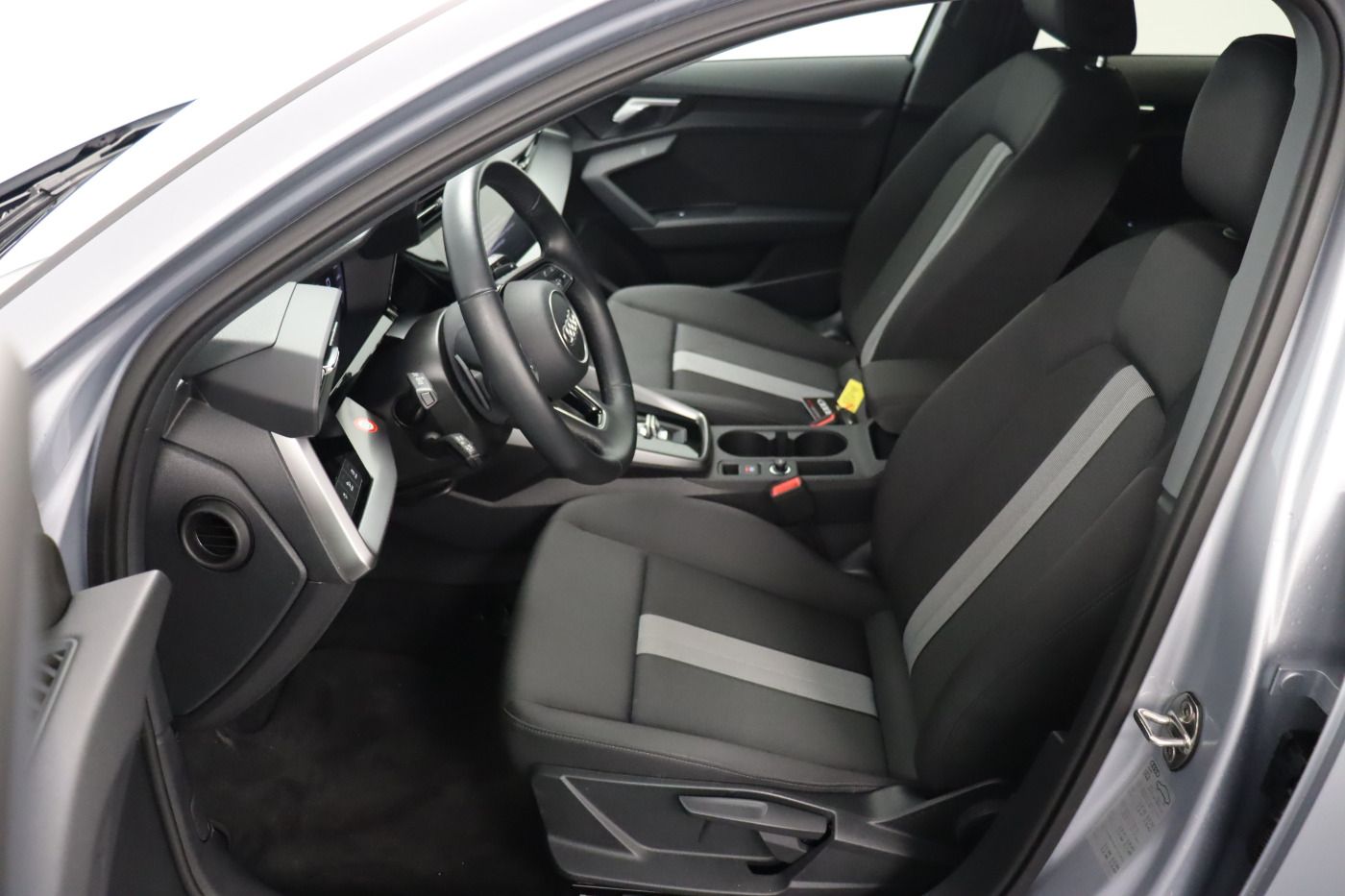 Fahrzeugabbildung Audi A3 Sportback 40 TFSI e S tronic advanced |FLA