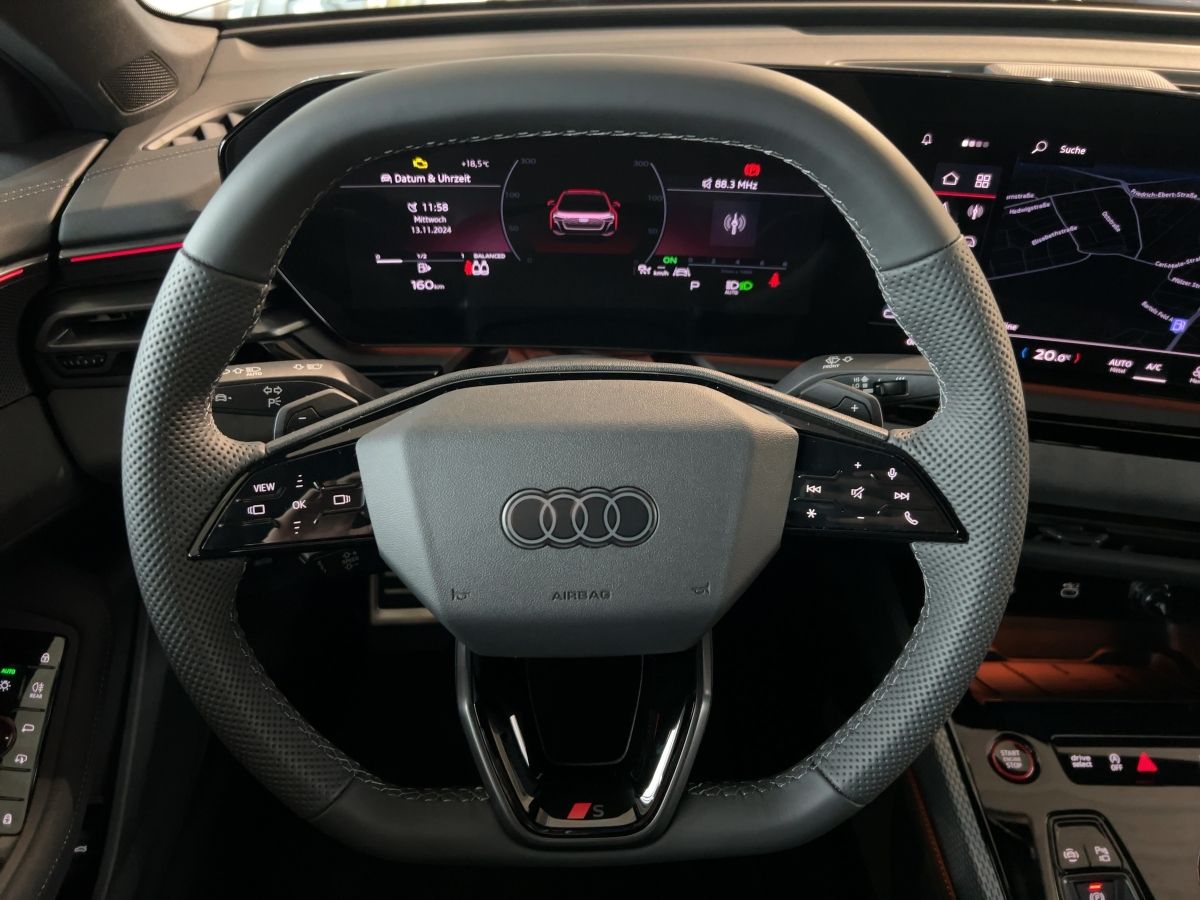 Fahrzeugabbildung Audi A5 Limousine 40 TFSI quattro edition one