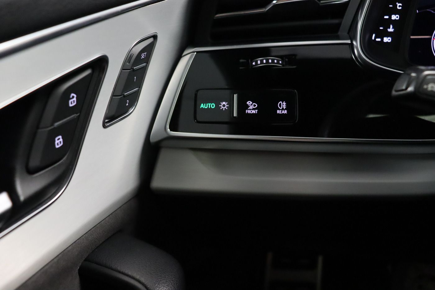 Fahrzeugabbildung Audi Q8 50 TDI quattro tiptronic |Matrix|Luft|Pano|LM