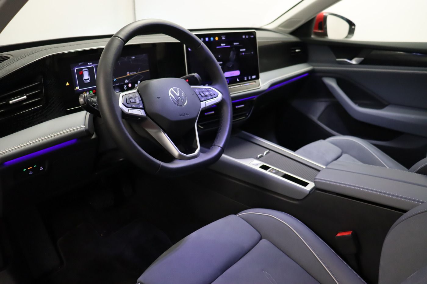 Fahrzeugabbildung Volkswagen Passat Variant 2.0 TDI DSG Business |AHK|Massage