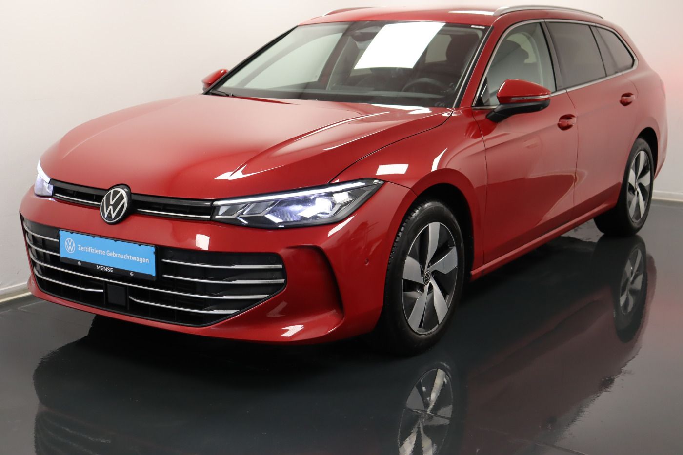Fahrzeugabbildung Volkswagen Passat Variant 2.0 TDI DSG Business |AHK|Massage