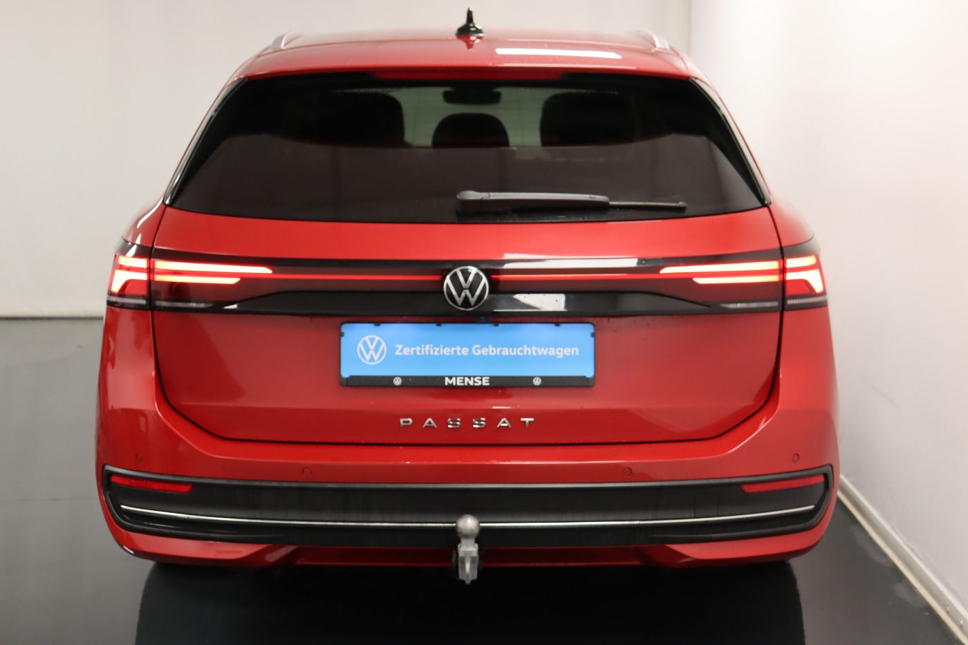 Fahrzeugabbildung Volkswagen Passat Variant 2.0 TDI DSG Business |AHK|Massage