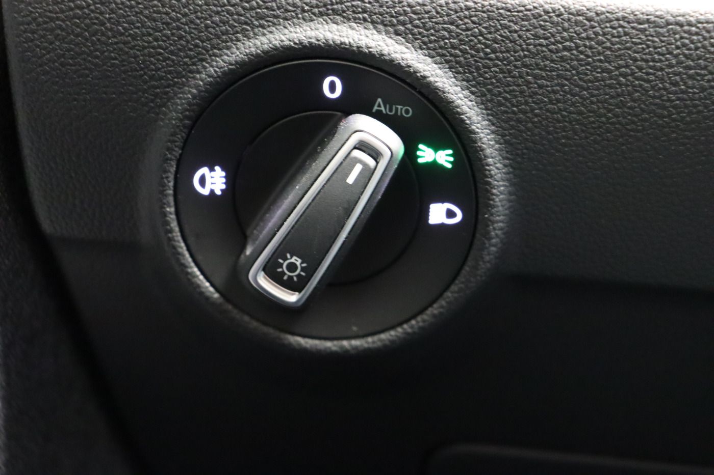 Fahrzeugabbildung Volkswagen T-Roc 1.0 TSI MOVE |FLA|VirtualCP|CarPlay