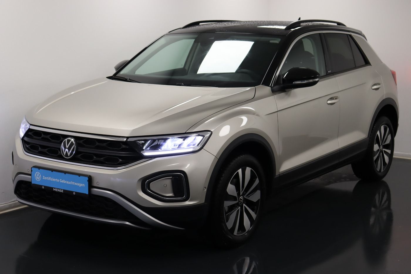 Fahrzeugabbildung Volkswagen T-Roc 1.0 TSI MOVE |FLA|VirtualCP|CarPlay