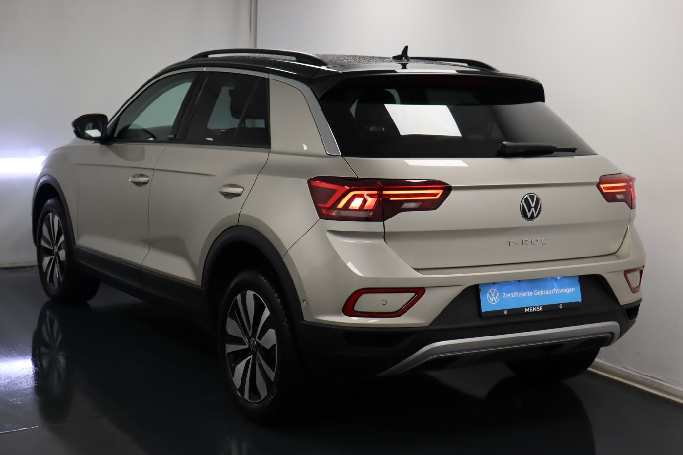 Fahrzeugabbildung Volkswagen T-Roc 1.0 TSI MOVE |FLA|VirtualCP|CarPlay