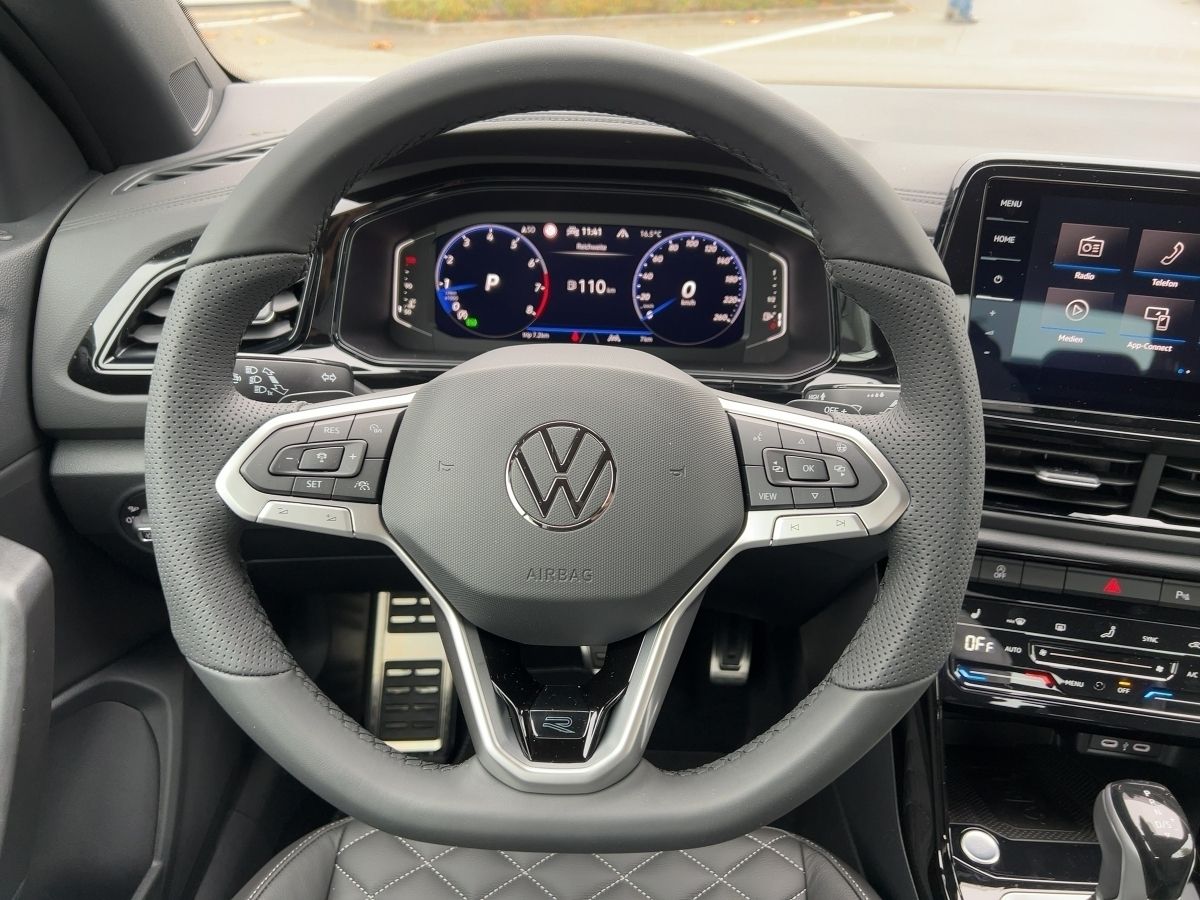 Fahrzeugabbildung Volkswagen T-Roc Cabriolet 1.5 TSI DSG R-Line AHK Nav Leder