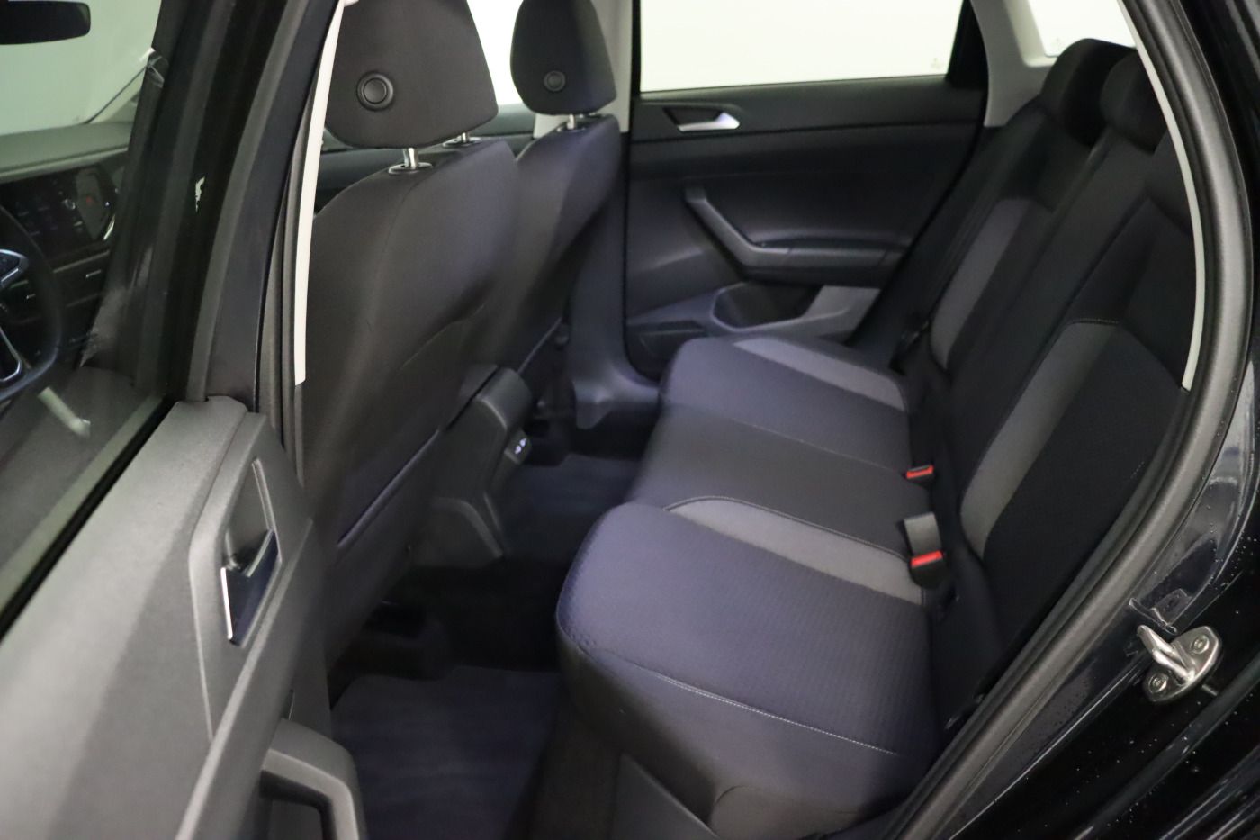 Fahrzeugabbildung Volkswagen Taigo 1.0 TSI Life |CarPlay|LM|KlimaA|Navi|SHZG