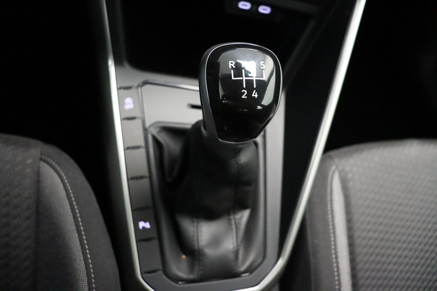 Fahrzeugabbildung Volkswagen Taigo 1.0 TSI Life |CarPlay|LM|KlimaA|SHZG|SpurH