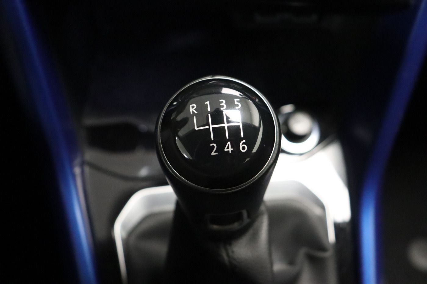 Fahrzeugabbildung Volkswagen T-Roc 1.5 TSI Style |VirtualCP|CarPlay|LM|SHZG